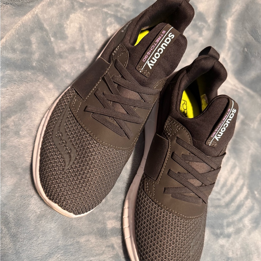 Saucony Black and Gray Running Shoes
